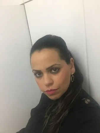 הילה 33
