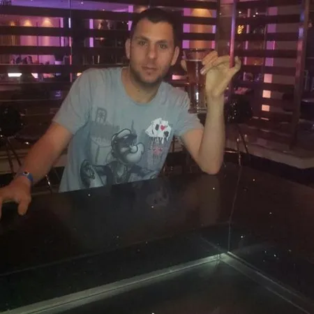 אלי גבר