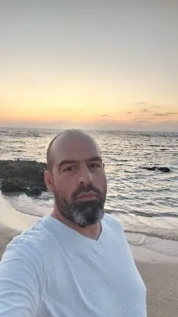 Yanivsex
