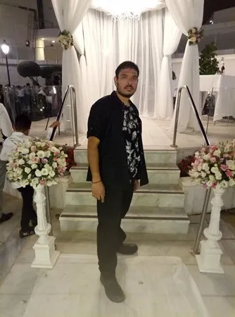 מחפש את אהבת חי