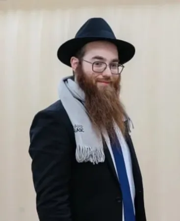 דניאל נ