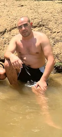 גבר קשוח