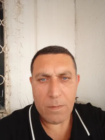 רוני 15