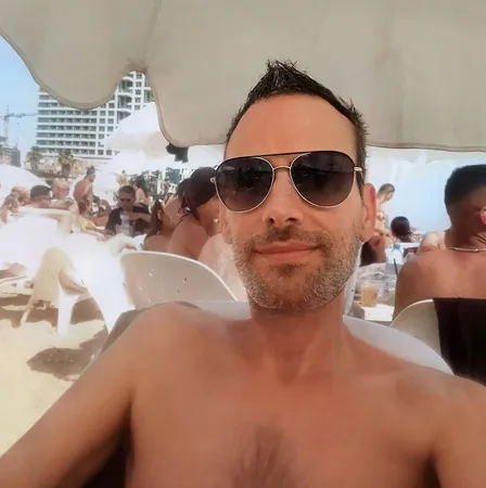 איציק 007