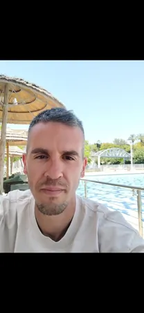 אופיר צ