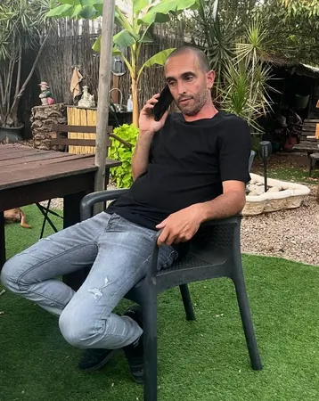 גלעד שמואל 