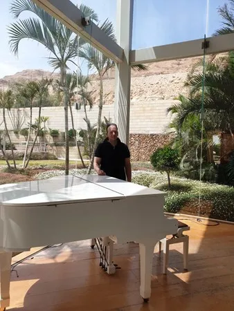 דמיטרי