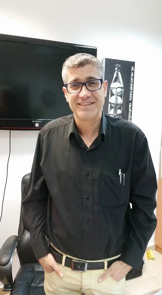 ש