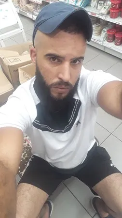 אבו מנויל