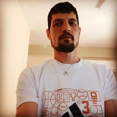בחור מקסים