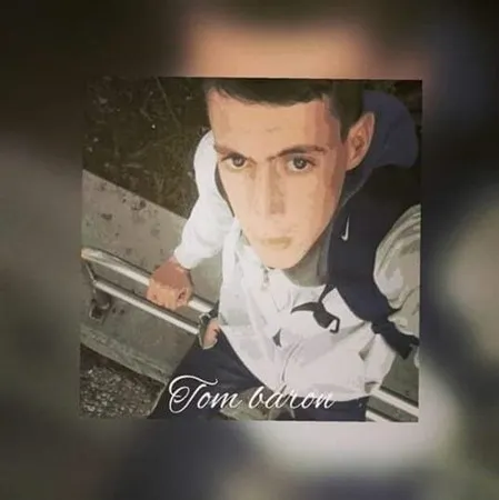 78טום