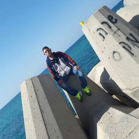 אלי82