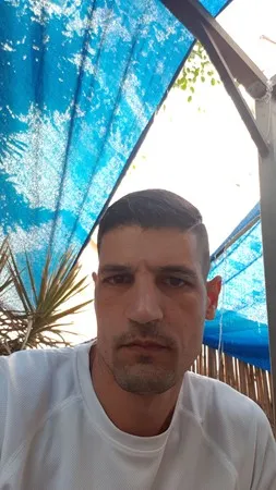 בחור מושלם