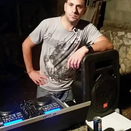 אלי  תותח
