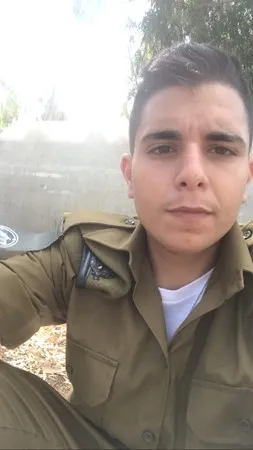  Yaniv Noam