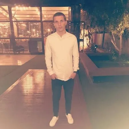 DANIEL2000
