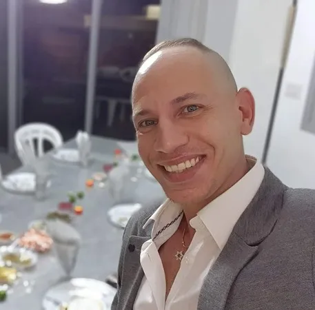 ניר דהן