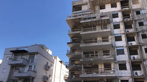עום