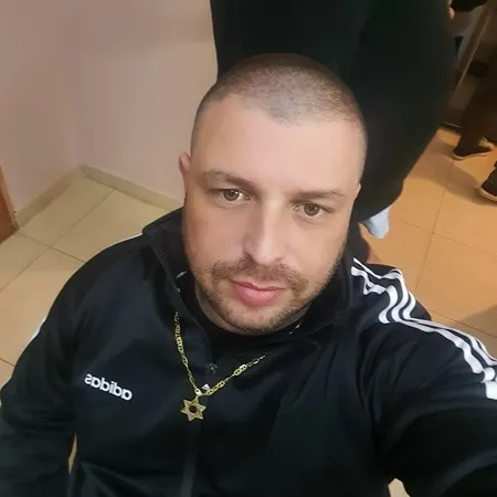 Avi 1