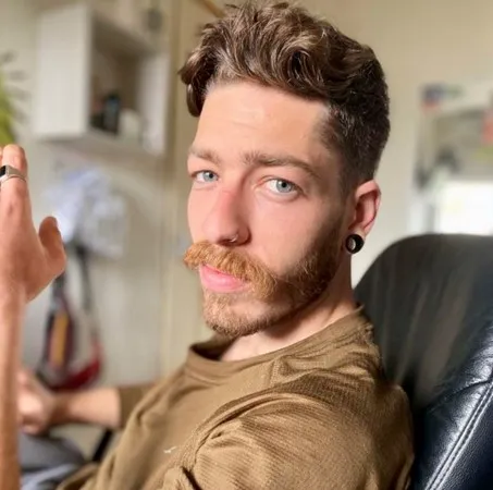 עמרי420
