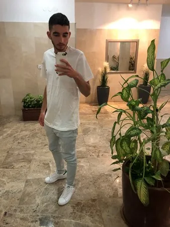 נועם שמש