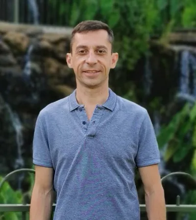 דניס2021
