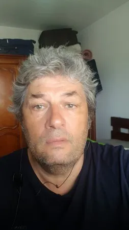גריי