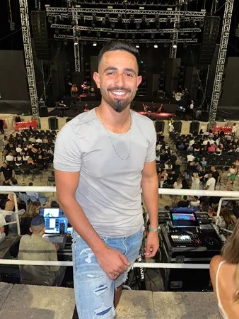 חותר