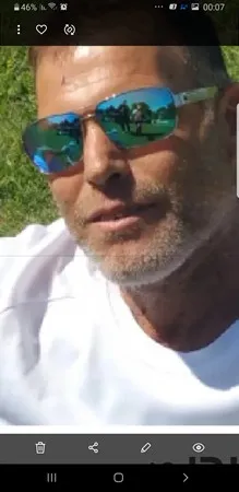 אורן..