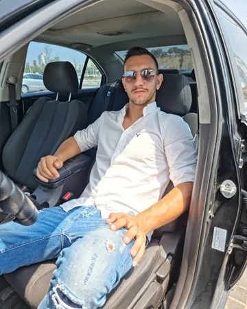 בא לבד