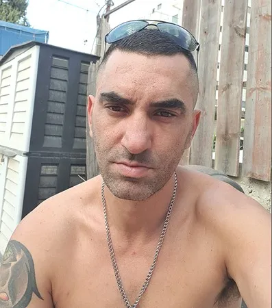 לוחש לך אהבה