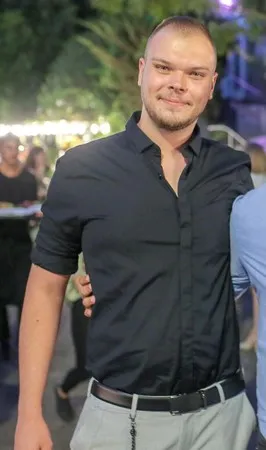 Alex66241