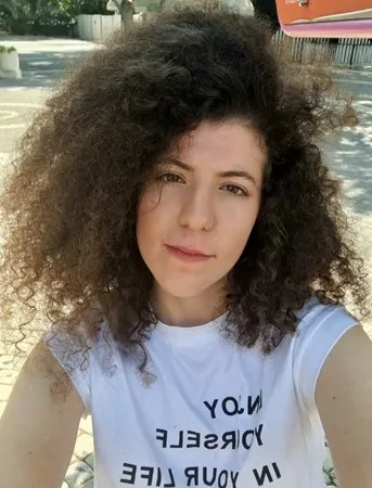 טל א