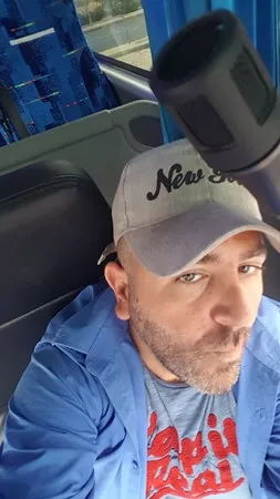 רציני חמוד