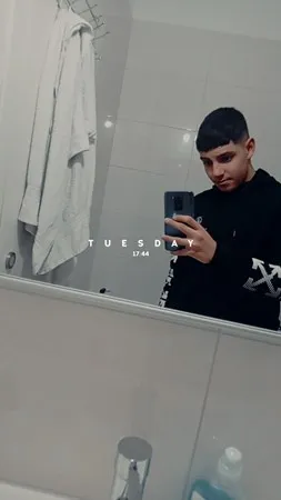 חתיך עם גוף יפה