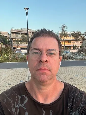 גל48