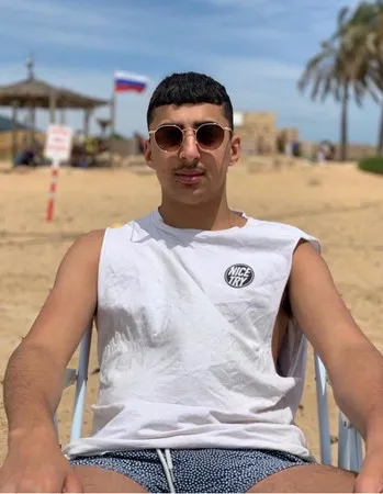 תמיר שחר 