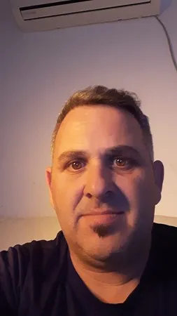 אופיר ע