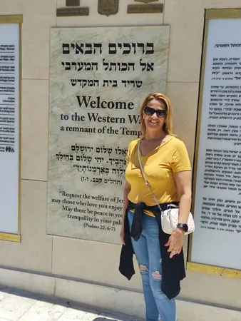 דניאלה16