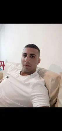 רוצה לחיות