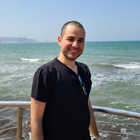 רועי פ. 