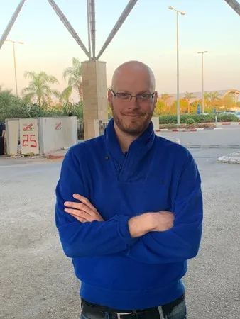 אברהם אלזנר 
