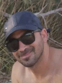 גל ש