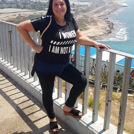 אסתר חוטה 