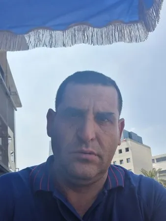 אמיר חבר