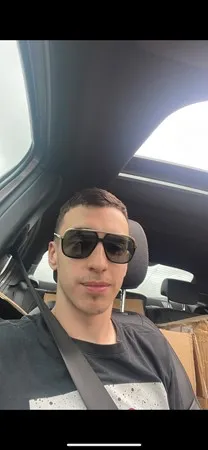 אדיר בוחבוט