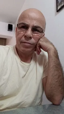 עמוסיקו