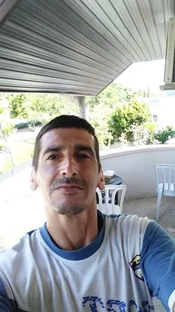 ג'יוליאן ניזרד 