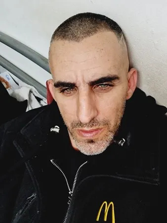 רווק שאת צריכה