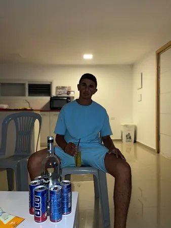 Yaniv 22